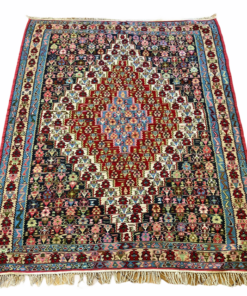 Kilim Seneh médaillon rouge 2