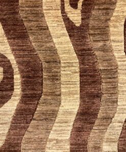 Alternative view of Tapis moderne (vendu)