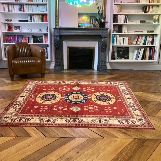 Choisir le bon professionnel pour la restauration de vos tapis orientaux de collection 1 PhotoRoom 20201214 190042